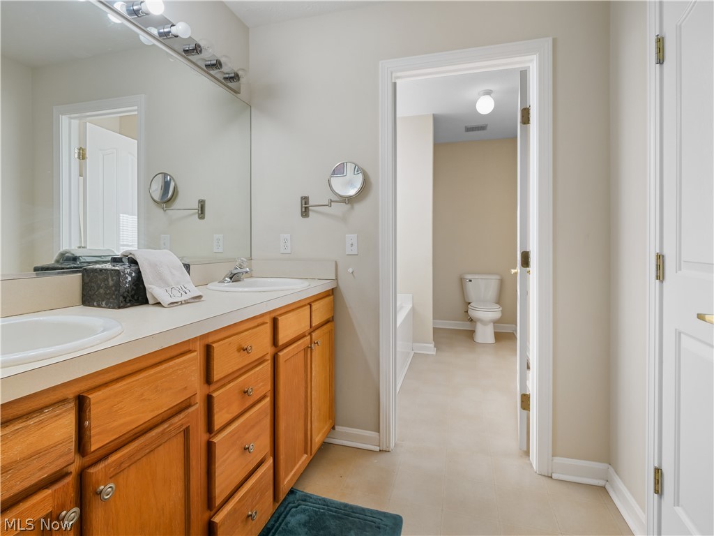 Bridgeport Village - Residential