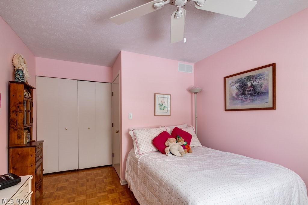 Four Seasons - Residential