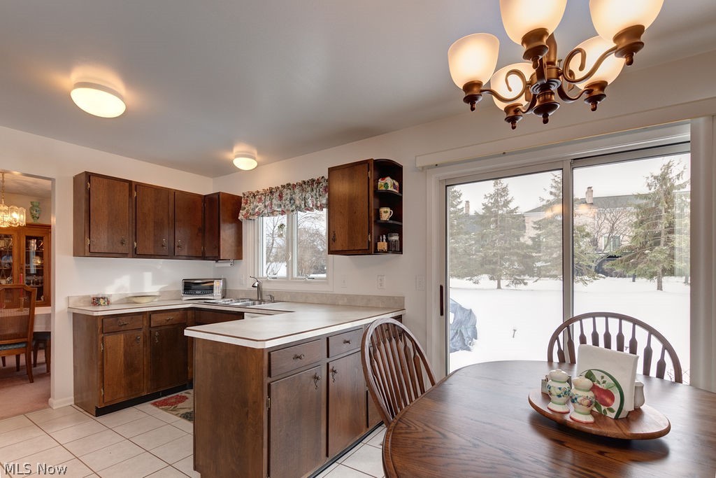 Four Seasons - Residential