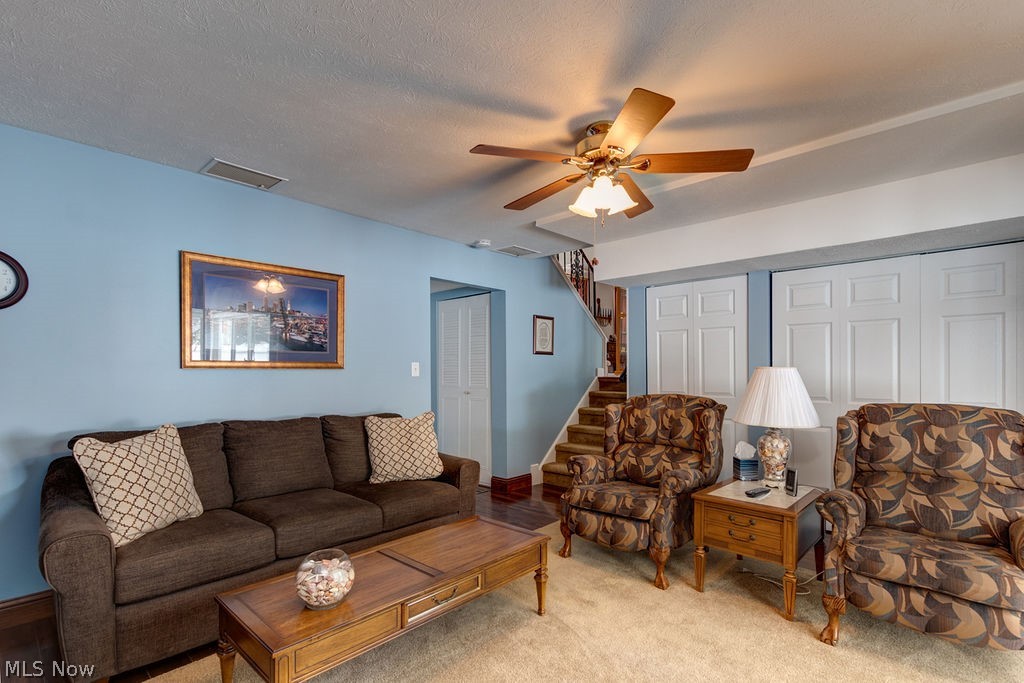 Four Seasons - Residential