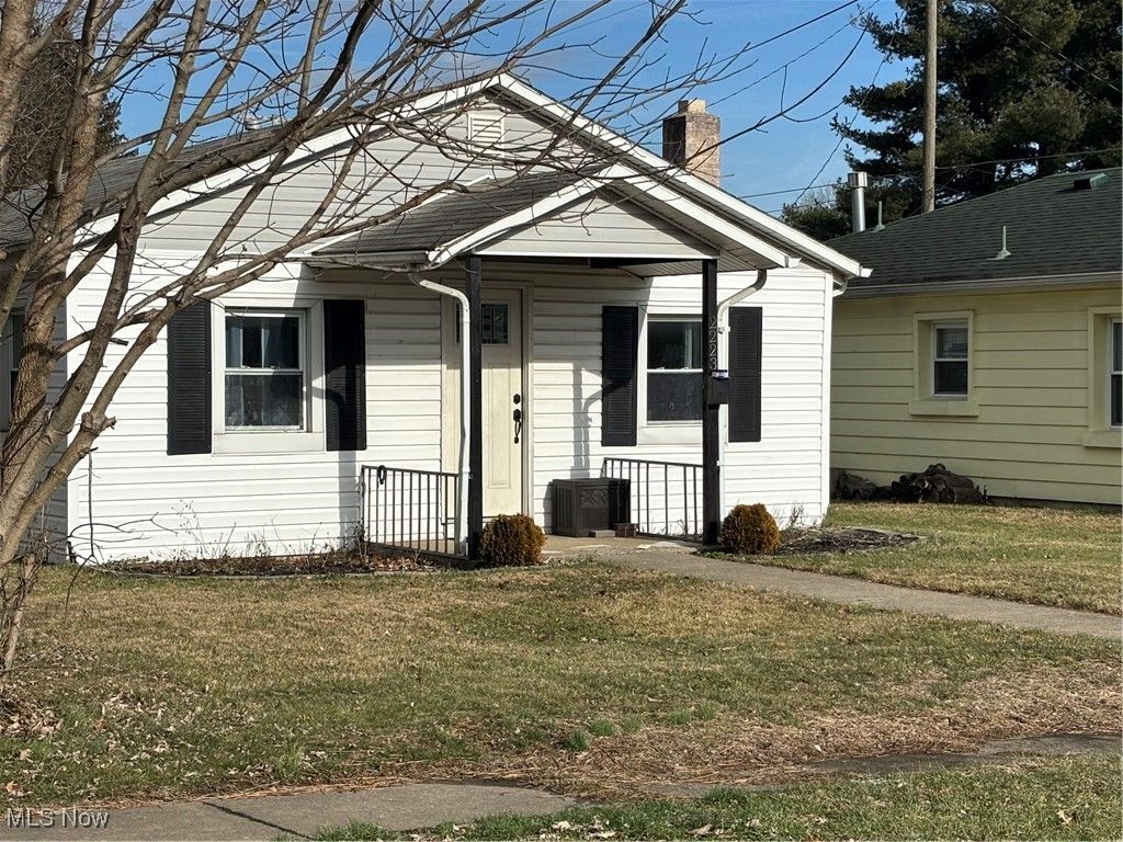 Photo of 2223 Norwood Boulevard, Zanesville, OH 43701 (MLS # 5177919)