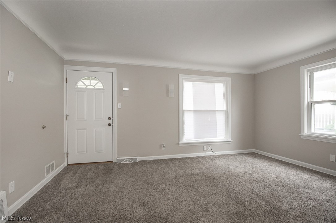 1454 E 196th Street