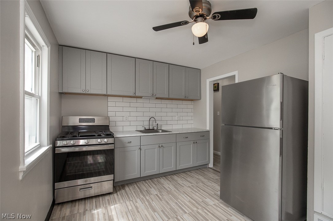 1454 E 196th Street