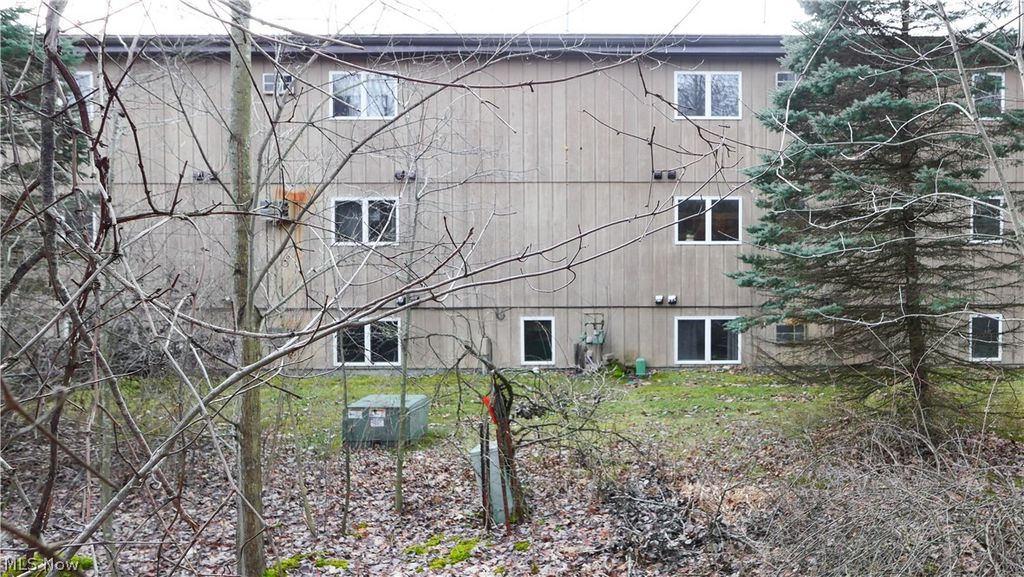 Photo of 8140 Southwood Drive, Garrettsville, OH 44231 (MLS # 5207190)