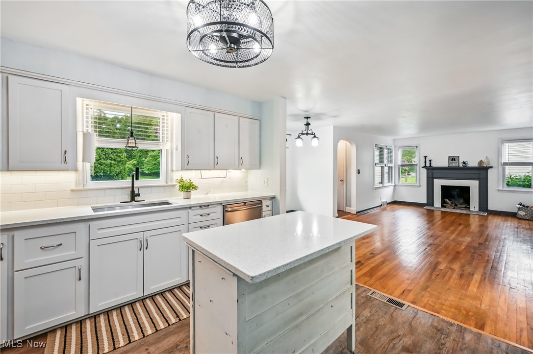 2506 Bears Den Road, Youngstown, Ohio image 3