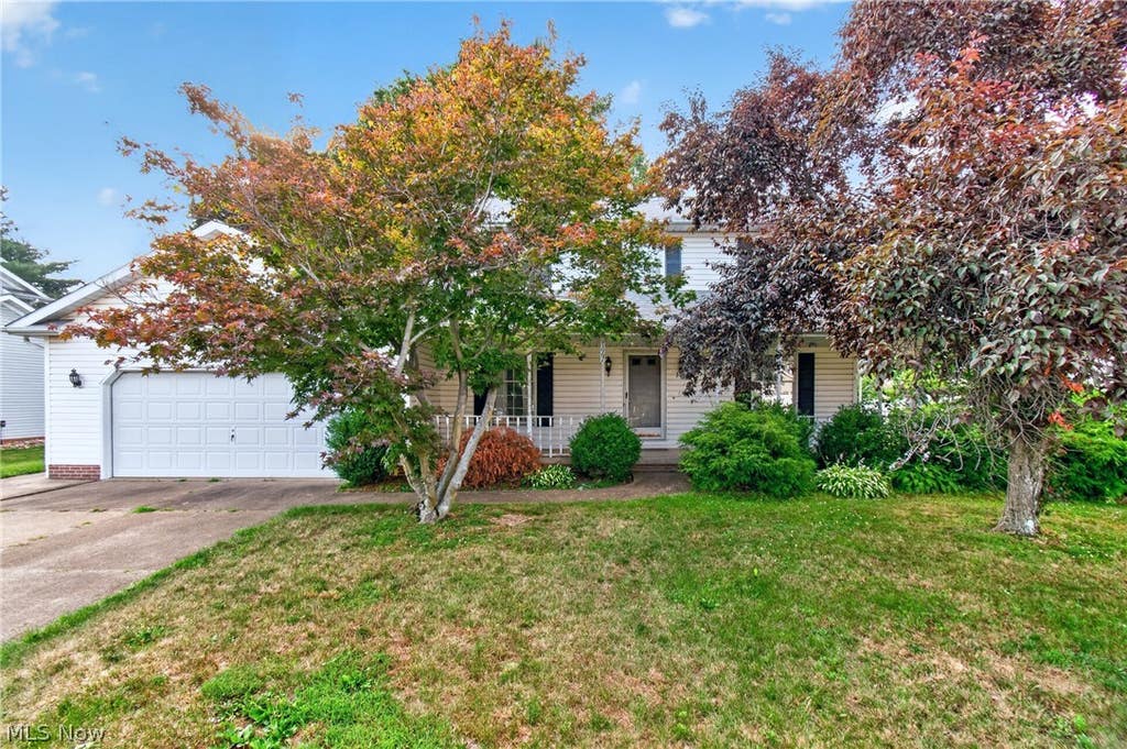 Photo of 1667 Cadbury Street NW, Massillon, OH 44646 (MLS # 5224090)
