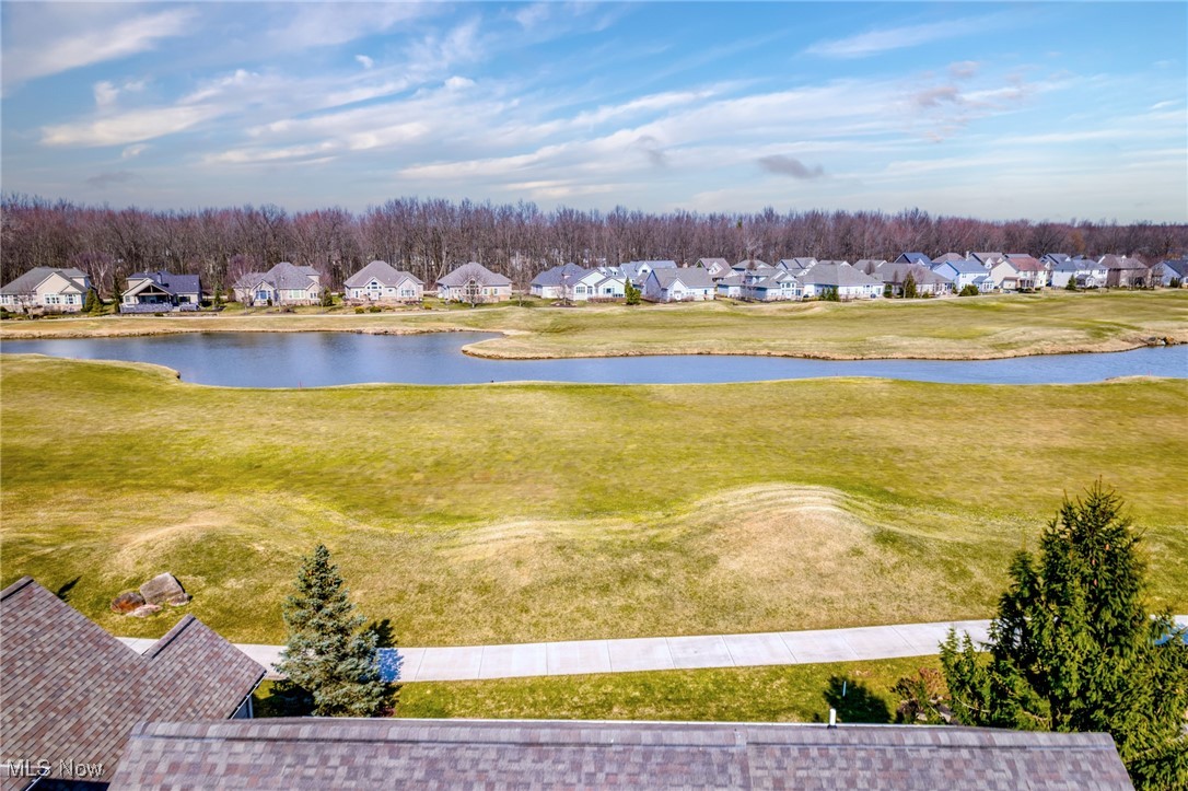 4242 Saint Annes Court, Avon, Ohio image 2
