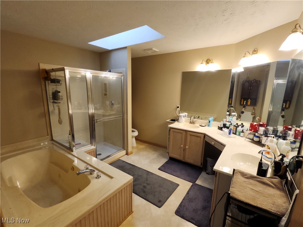 ORCHARD GROVE VILLAS - Residential