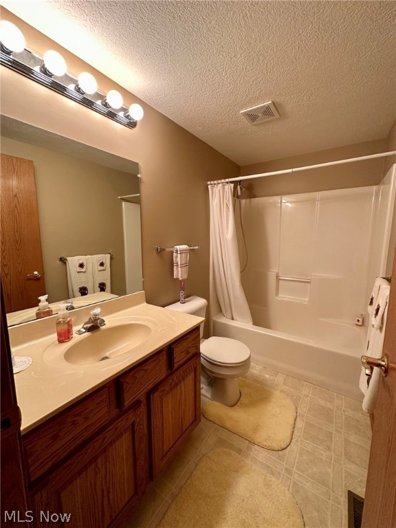 Countryside Estates Condo - Residential