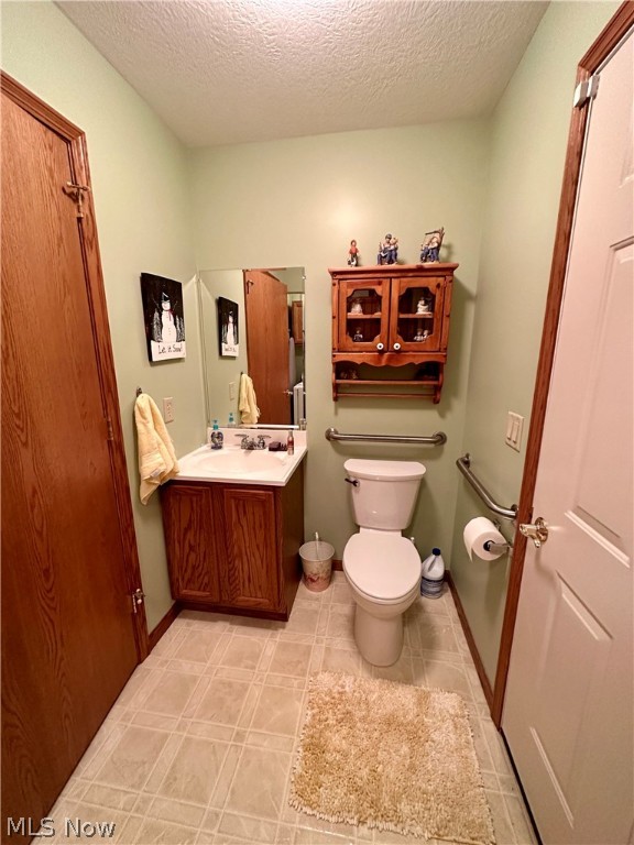 Countryside Estates Condo - Residential