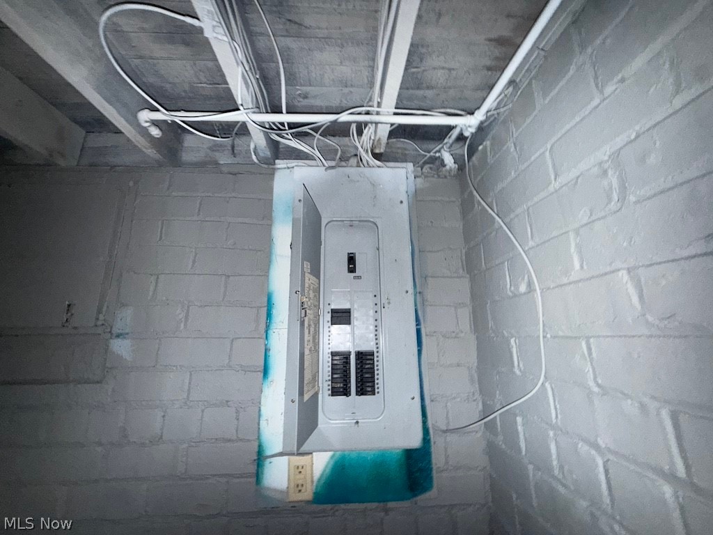 Canton - Residential Income