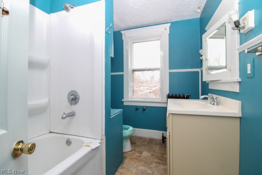 Canton - Residential Income