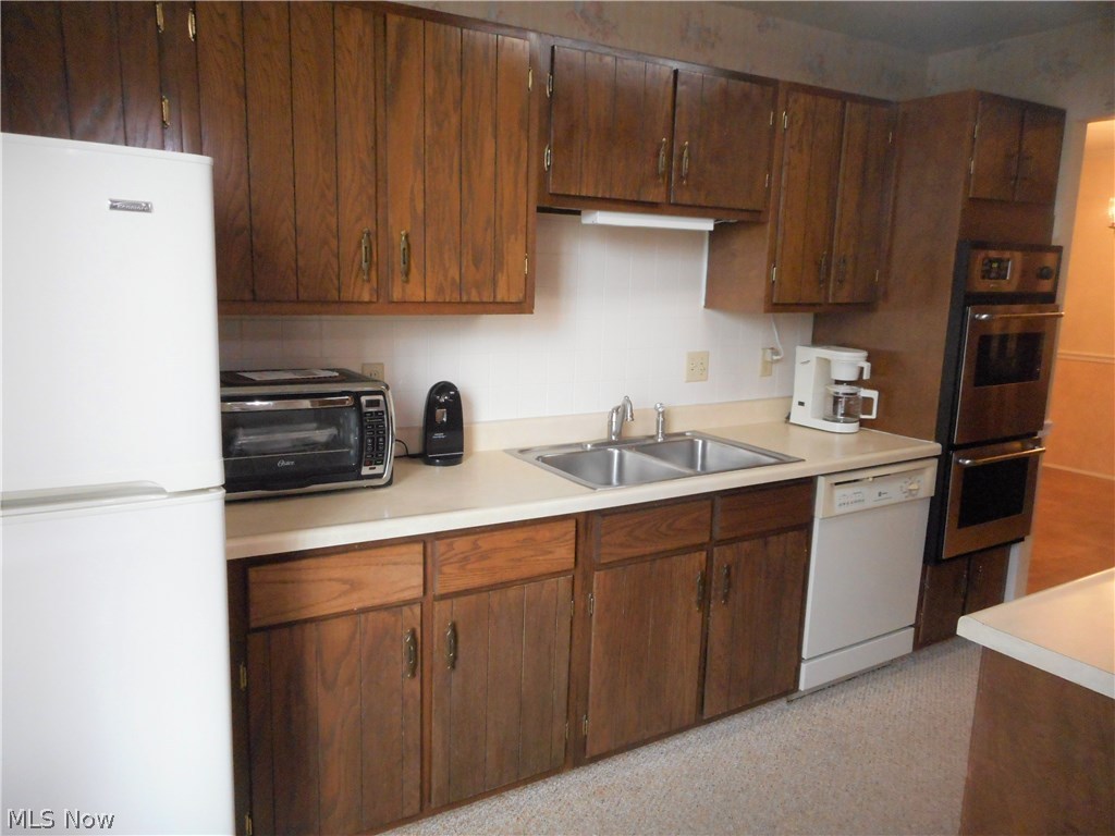 Silver Lake Towers Condo - Residential