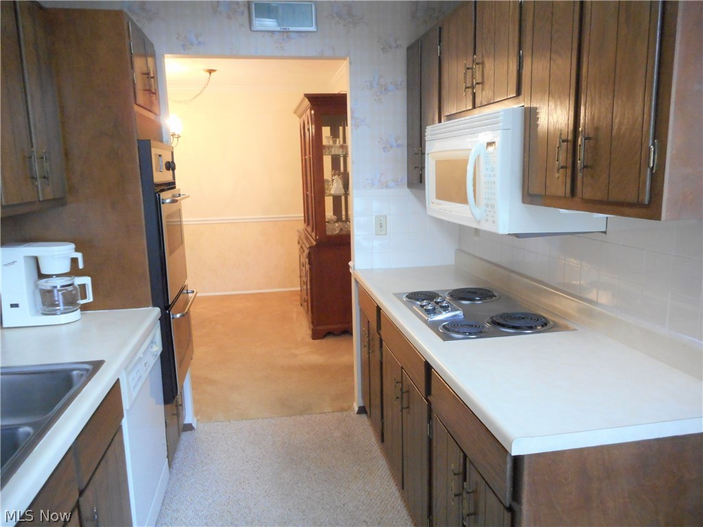 Silver Lake Towers Condo - Residential