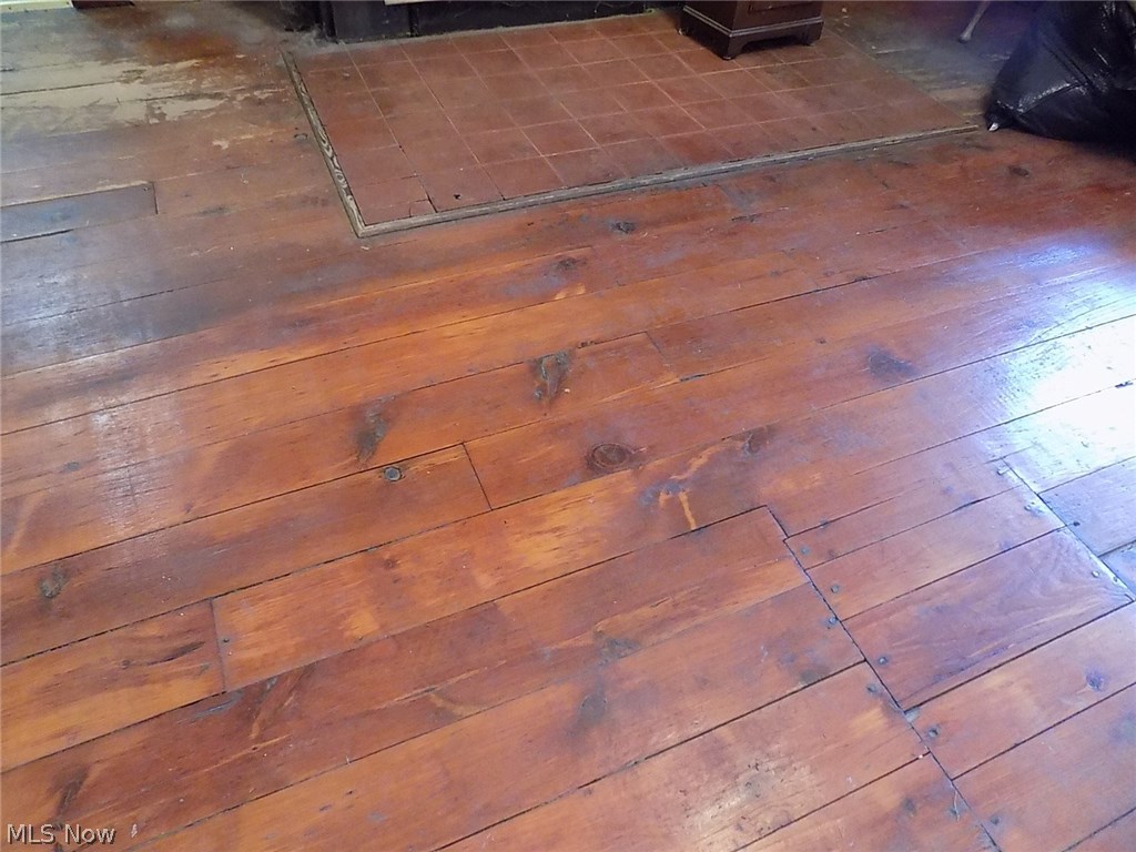 Old Seven Ranges Surv - Residential