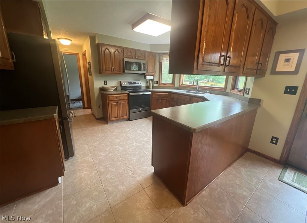 Photo of 4227 Bunker Lane, Stow, OH 44224 (MLS # 5204670)