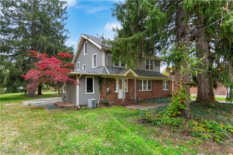 Homes For Sale - 4698 Manchester Road<br/> New Franklin, OH 44319