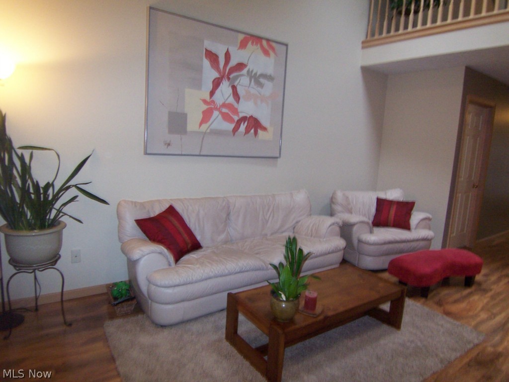 Woodbury Condo - Residential