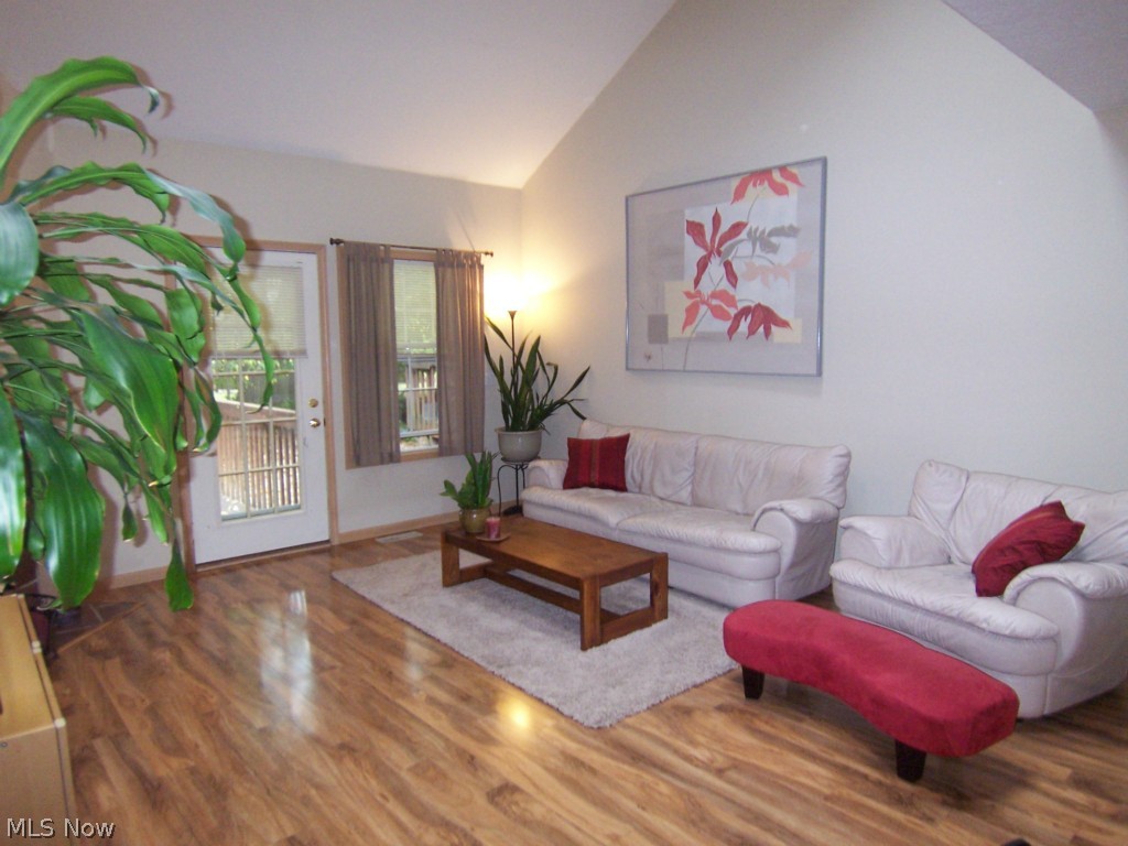 Woodbury Condo - Residential