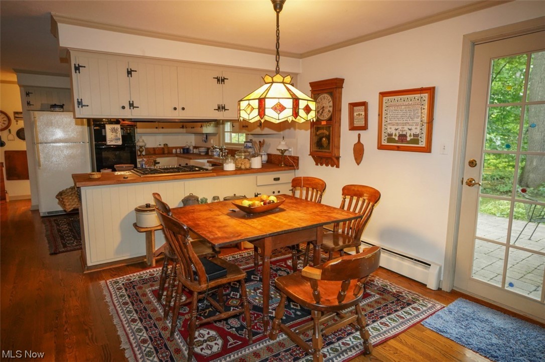 Roscoe F Sanders Chagrin Acre - Residential