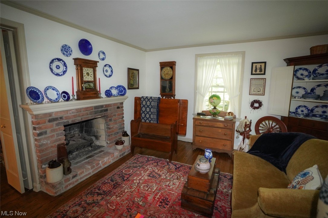 Roscoe F Sanders Chagrin Acre - Residential