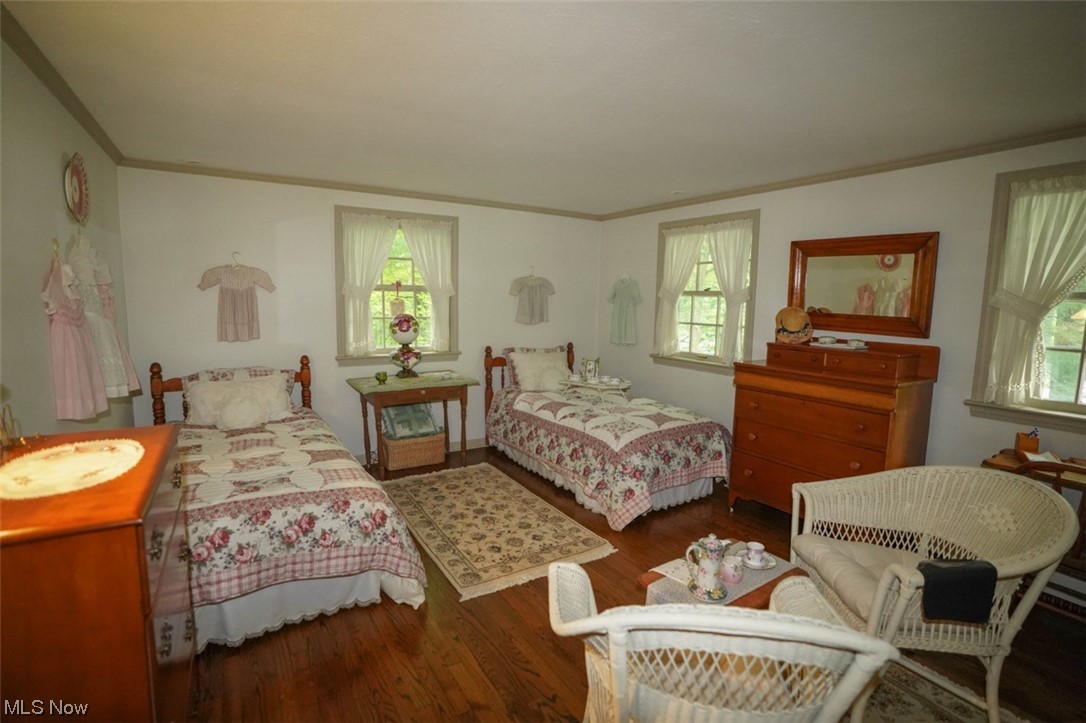 Roscoe F Sanders Chagrin Acre - Residential