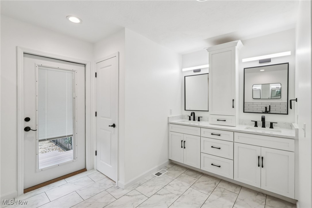 Townes End Estate - Residential