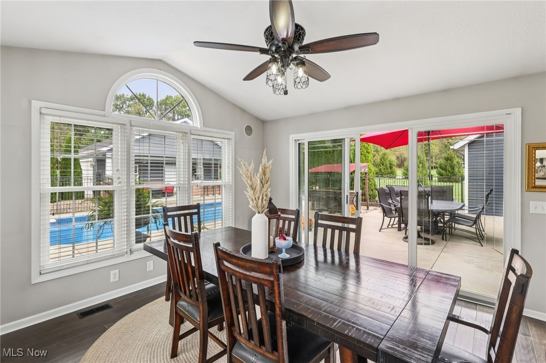 Townes End Estate - Residential