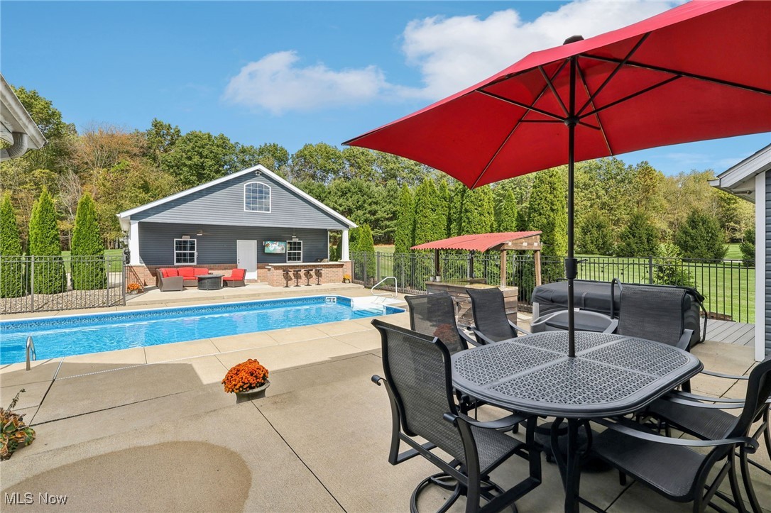 Townes End Estate - Residential