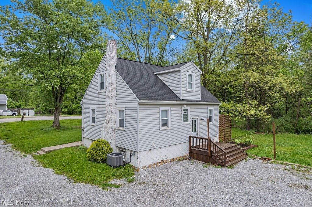 Photo of 94 Southeast Avenue, Tallmadge, OH 44278 (MLS # 5213241)