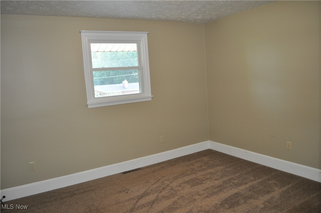 Heatherwood Knolls - Residential Lease