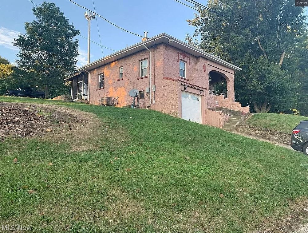 Homeland Manor - Residential
