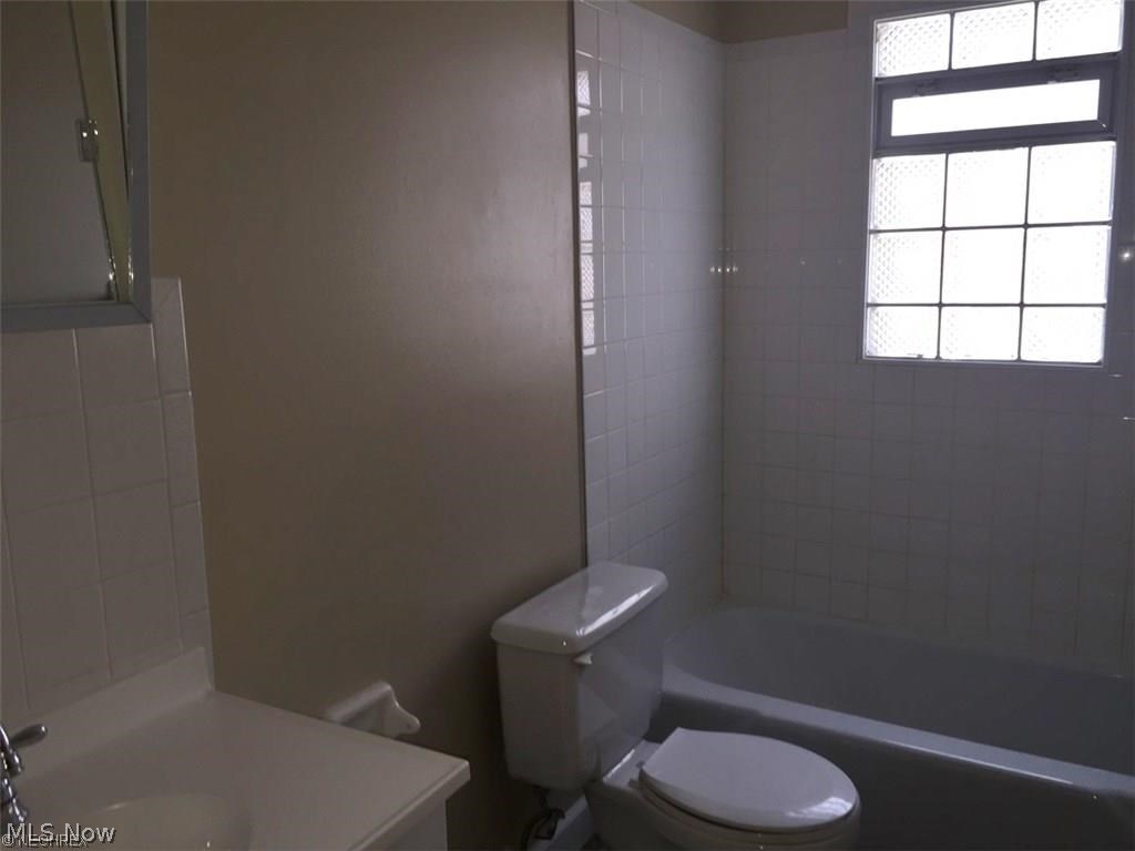 Hillcrest Park Sub - Residential Income