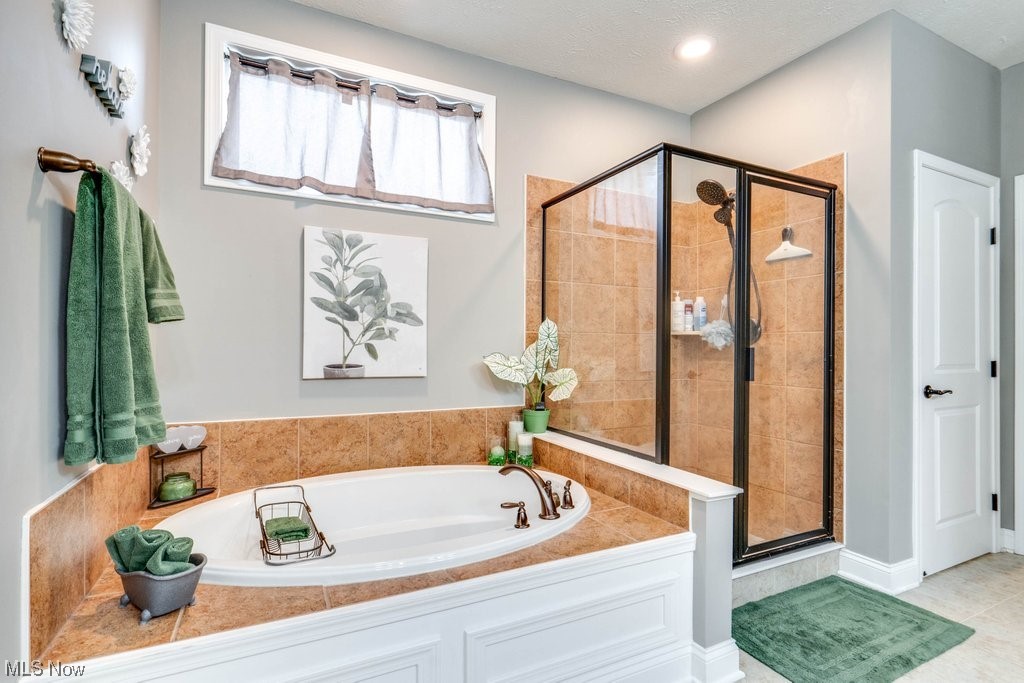 Emerald Estates #8 - Residential