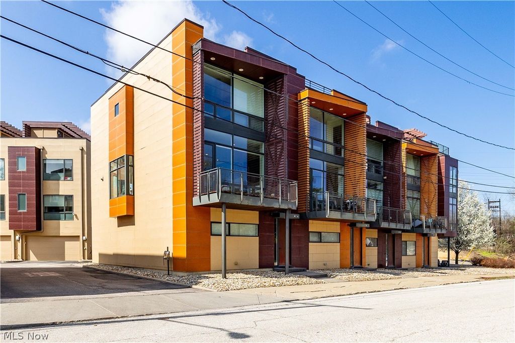 Photo of 1856 Coltman Road #6C, Cleveland, OH 44106 (MLS # 5195325)