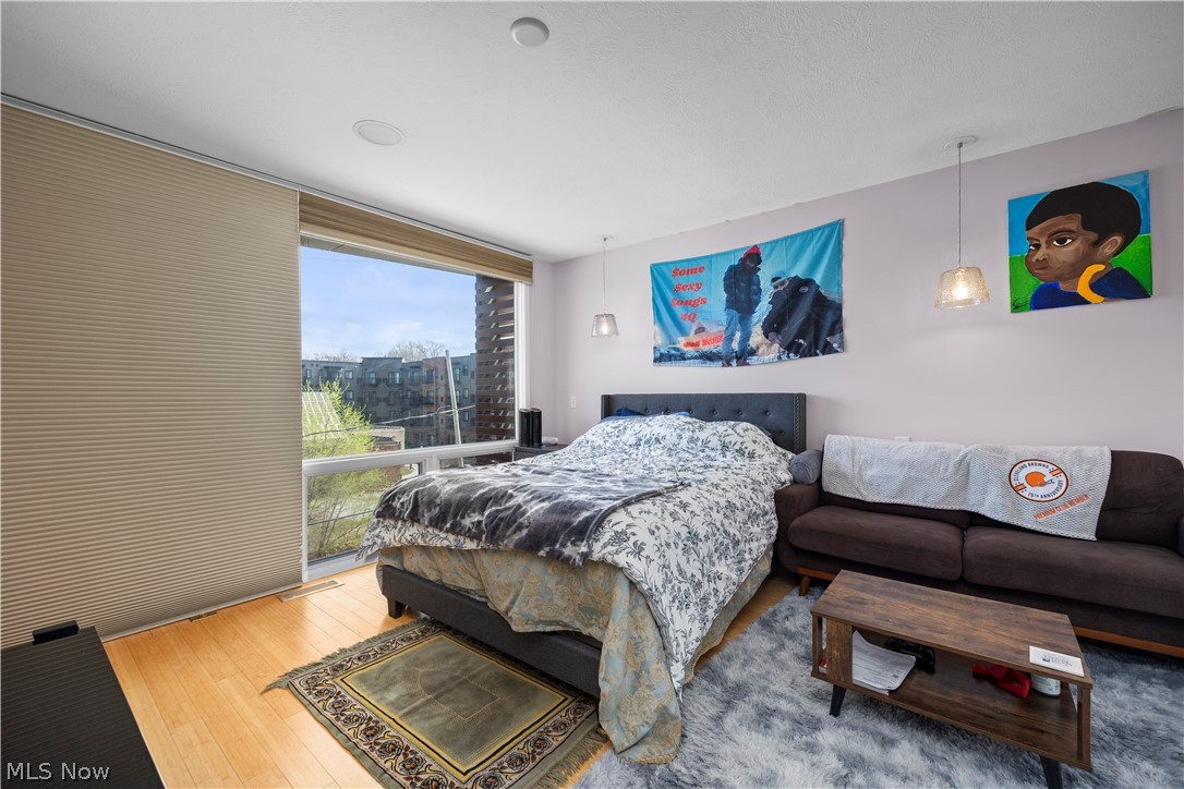 27 Coltman - Residential