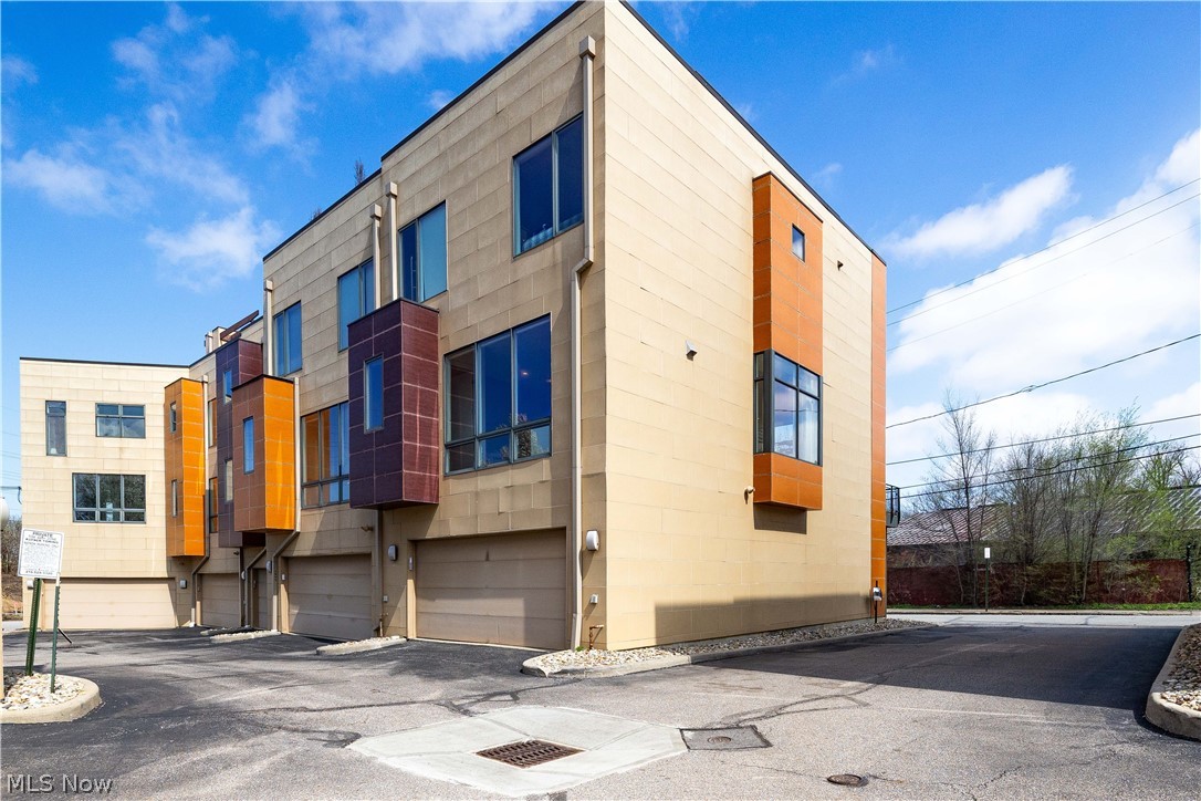 27 Coltman - Residential