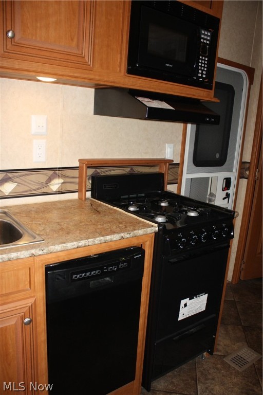 October Hill/Wally Highland De - Residential