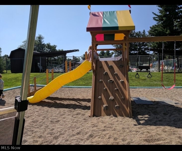 October Hill/Wally Highland De - Residential