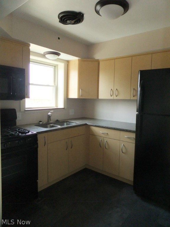 Crawford Land Cos Hollywood P - Residential Lease