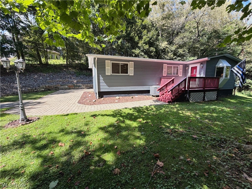 1929 Iris Street