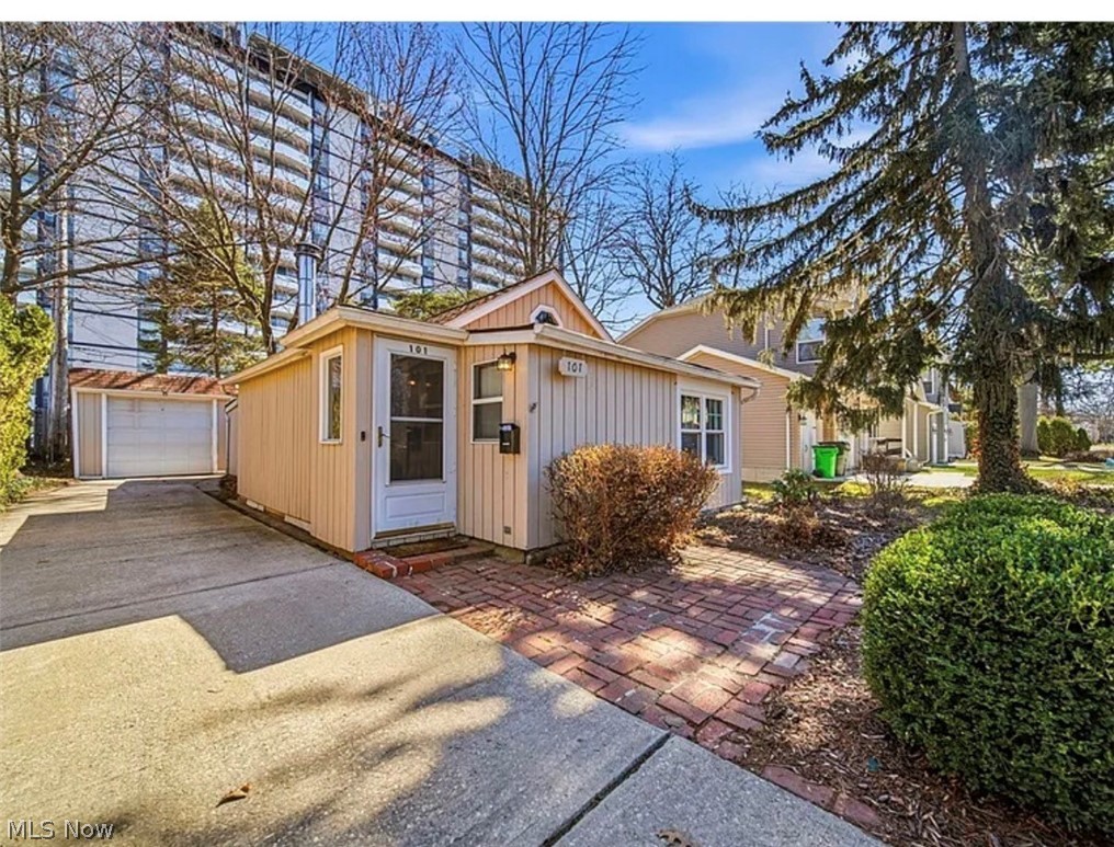 101 E 238th Street