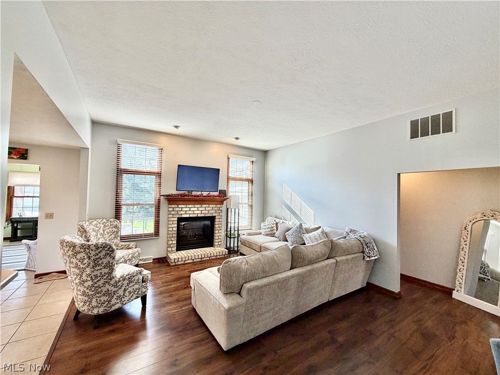 Photo of 22 Walker Circle, Girard, OH 44420 (MLS # 5200754)