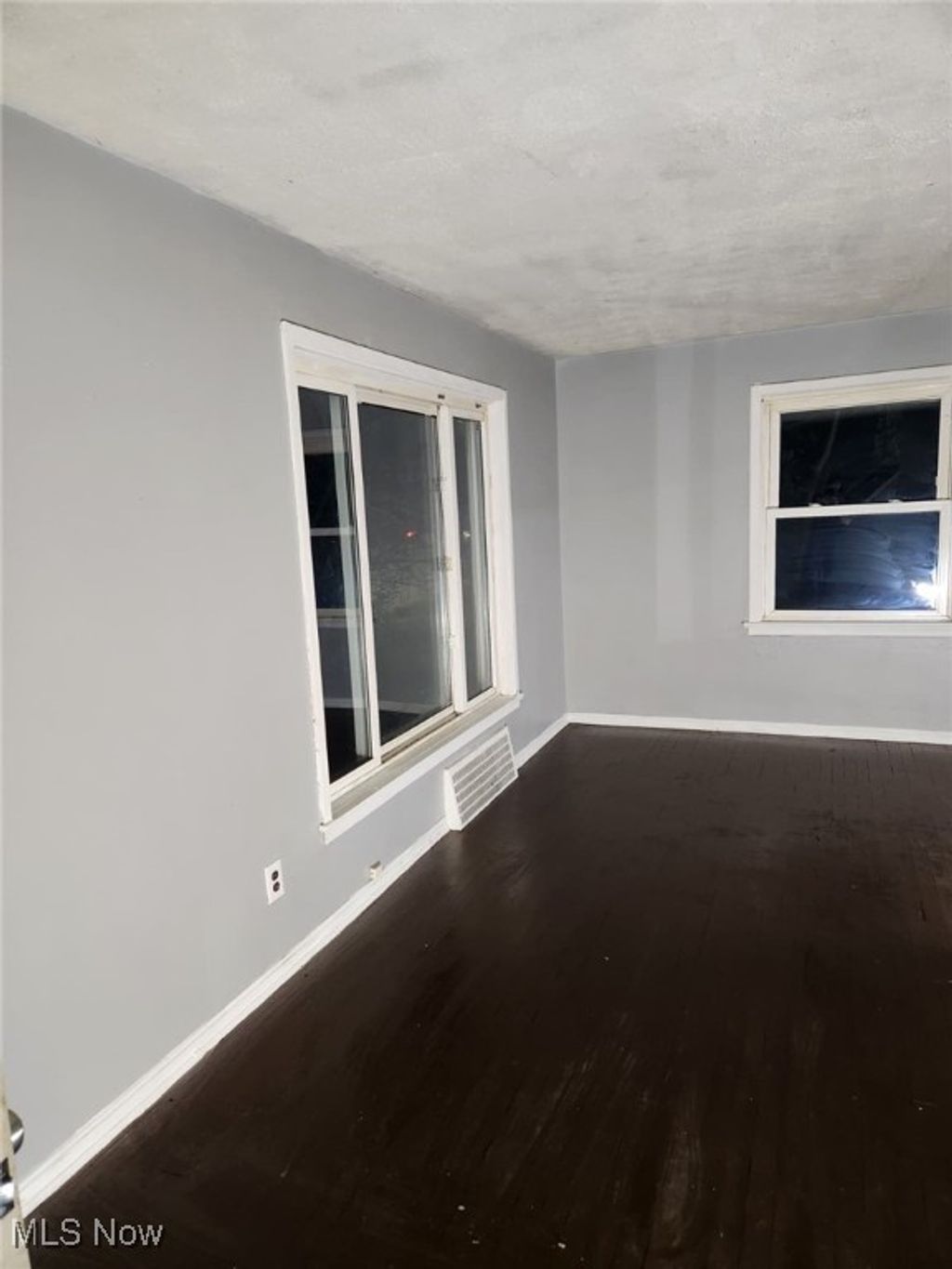 Photo of 3761 E 144th Street, Cleveland, OH 44128 (MLS # 5173787)