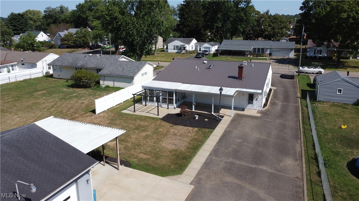 982 Country Club Drive, Zanesville, Ohio image 7