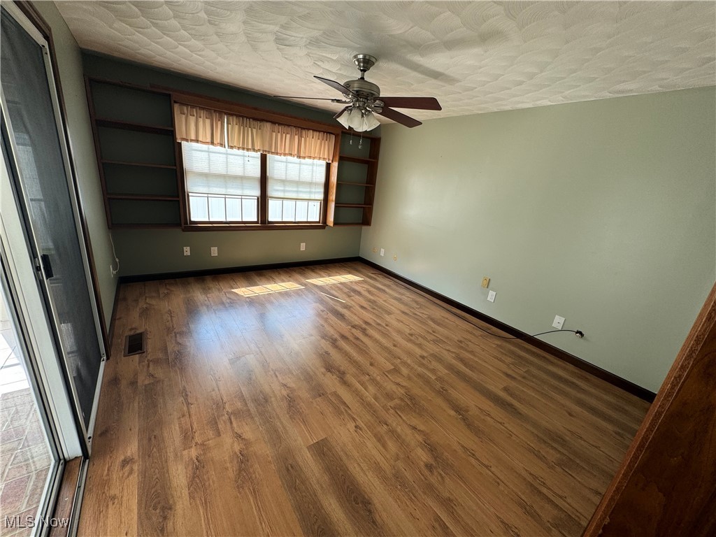 982 Country Club Drive, Zanesville, Ohio image 23