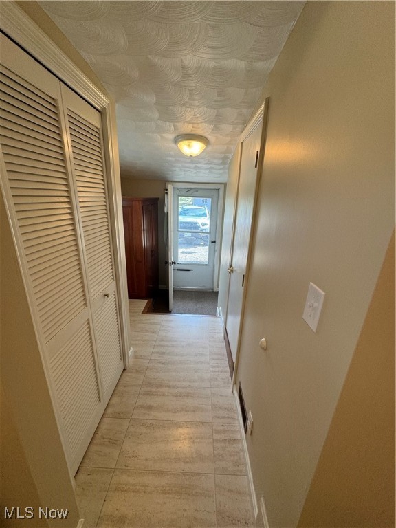 982 Country Club Drive, Zanesville, Ohio image 37