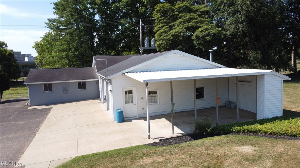 982 Country Club Drive, Zanesville, Ohio image 10