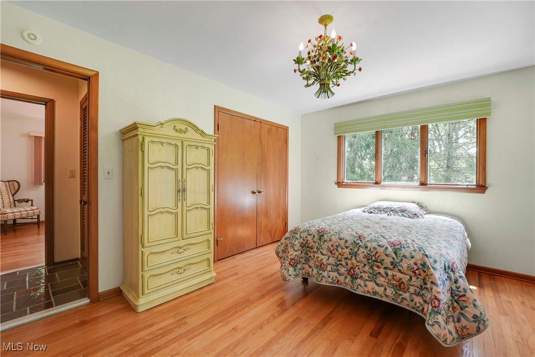 34900 Lakeview Drive, Solon, Ohio image 28