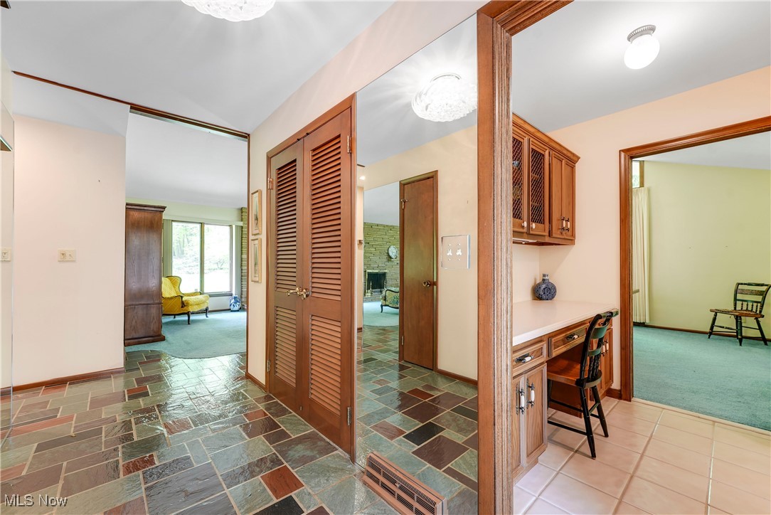 34900 Lakeview Drive, Solon, Ohio image 10